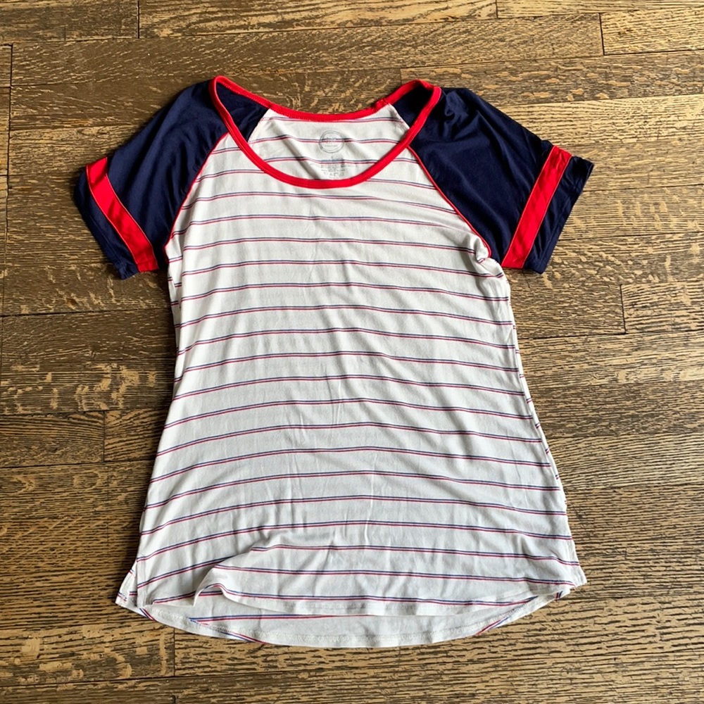 24/7 Retro Style Top
